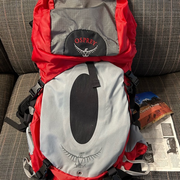 NWT OSPREY Backpack Atmos 50 - Picture 1 of 12